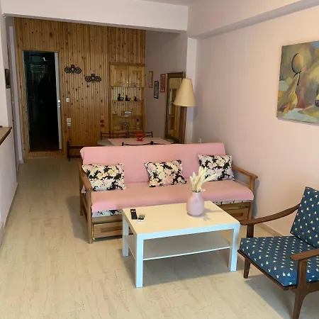 Zeusplace Private Parking & Park View Katerini *