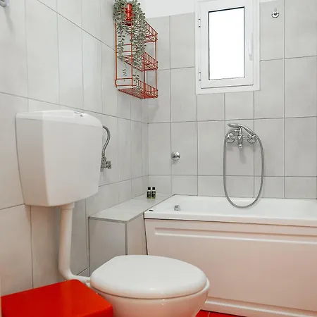 Zeusplace Private Parking & Park View Katerini Апартаменты *