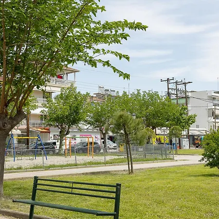 Zeusplace Private Parking & Park View Katerini Паралия-Катерини